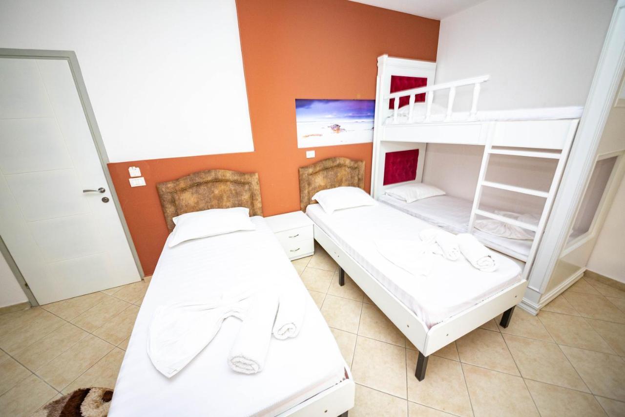 Ideal Aparthotel Saranda Екстериор снимка