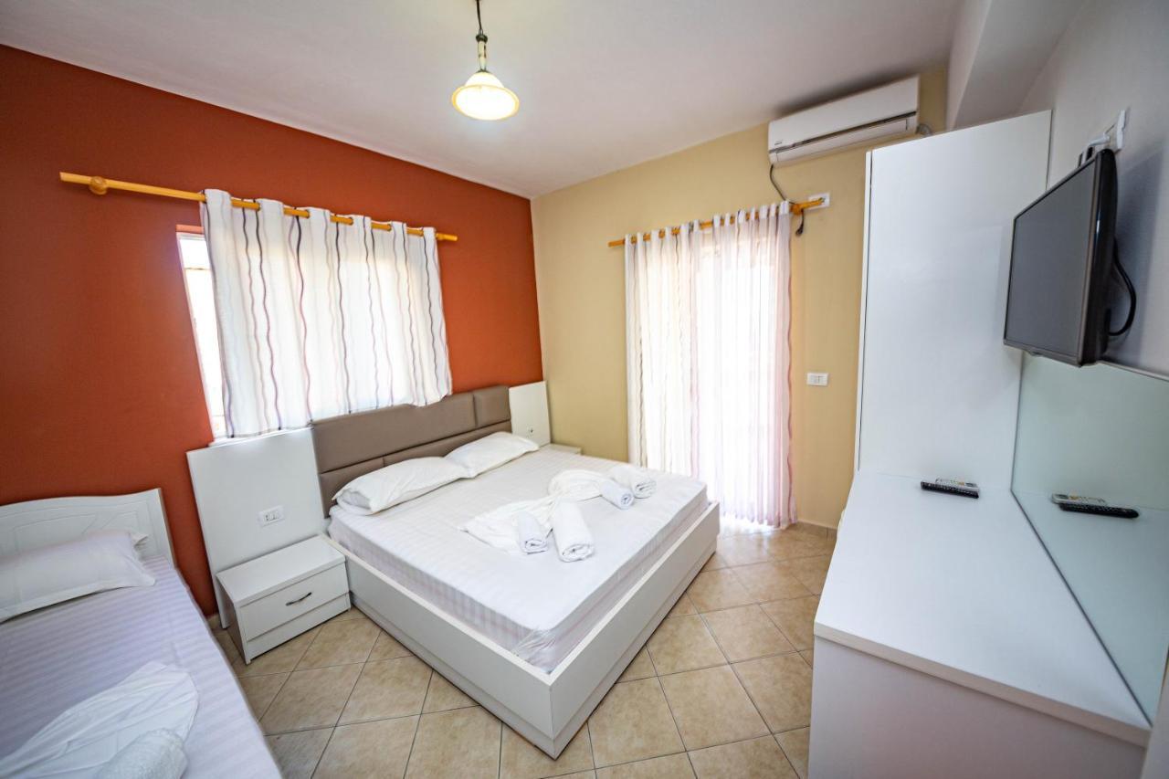 Ideal Aparthotel Saranda Екстериор снимка